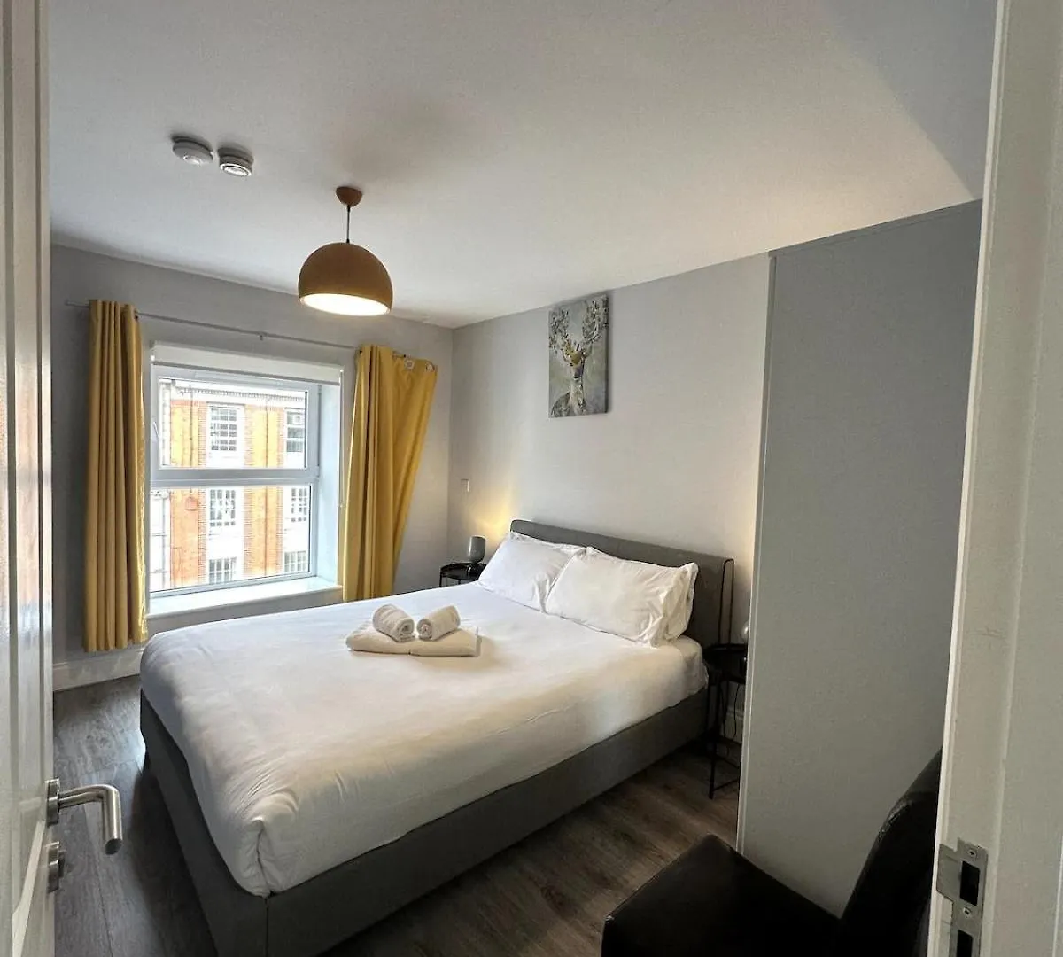 Dublin Citycenter 3 Bedroom Sercox 0*,