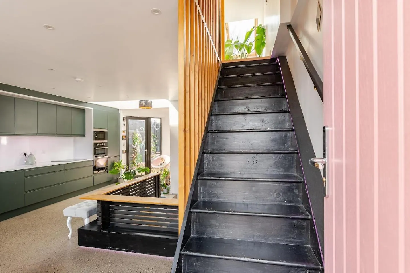 Dublin Citycenter 3 Bedroom Sercox Apartment